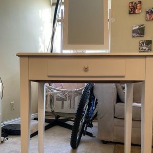 Little girl vanity with mirror and bench